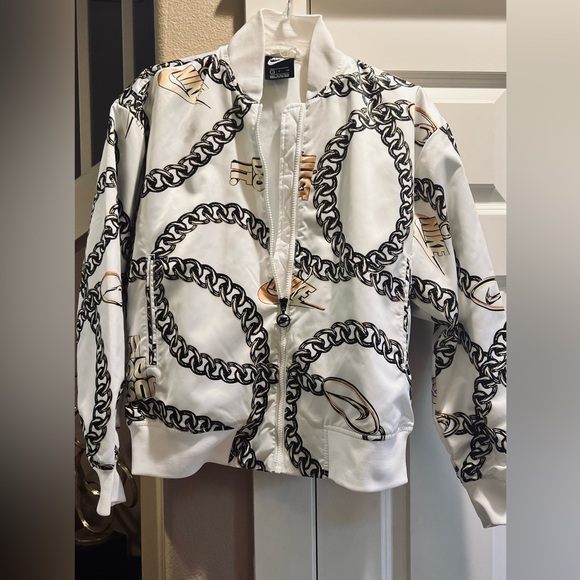 Nike Jackets & Blazers - Nike NSW Bomber Synthetic Fill Jacket White NWT. Worn ones. Smoke free
